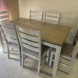 Kitchen Table With Chairs 