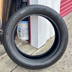 1 Used Tire Hankook Ventus 245/50R20 50% Tread. 