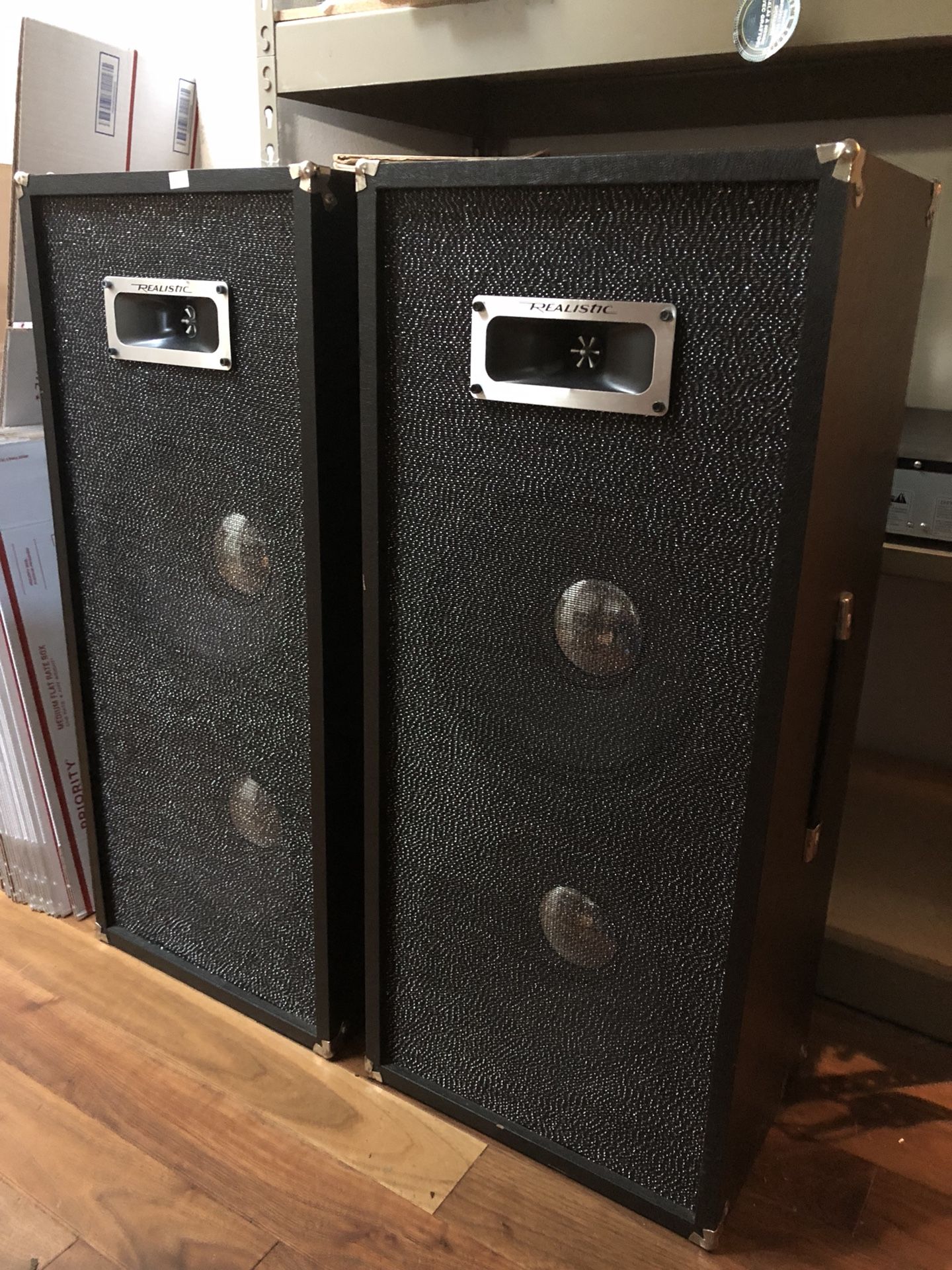Realistic PA 99 speakers Excellent Condition