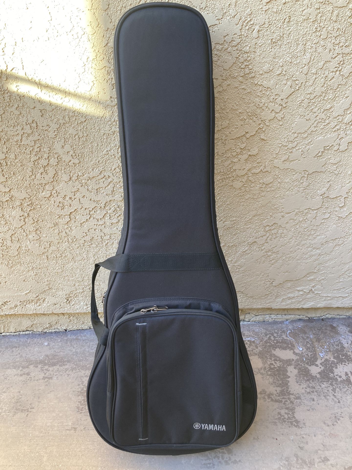 Yamaha Classical Guitar Hard Gig Bag