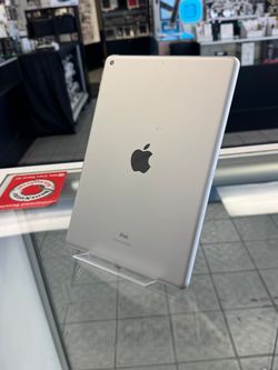 iPad 9th Gen 64GB WiFi Pre-owned
