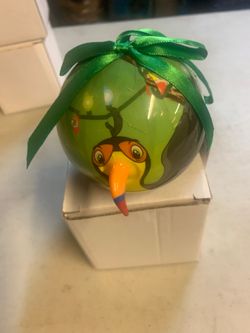 Blinking Tucan Christmas Ornament Plastic And Comes With 3 Batteries