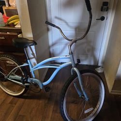  NICE  BEACH CRUISER.                          45