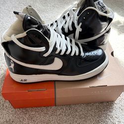 BRAND NEW NIKE AIR FORCE 1 SHEED 10