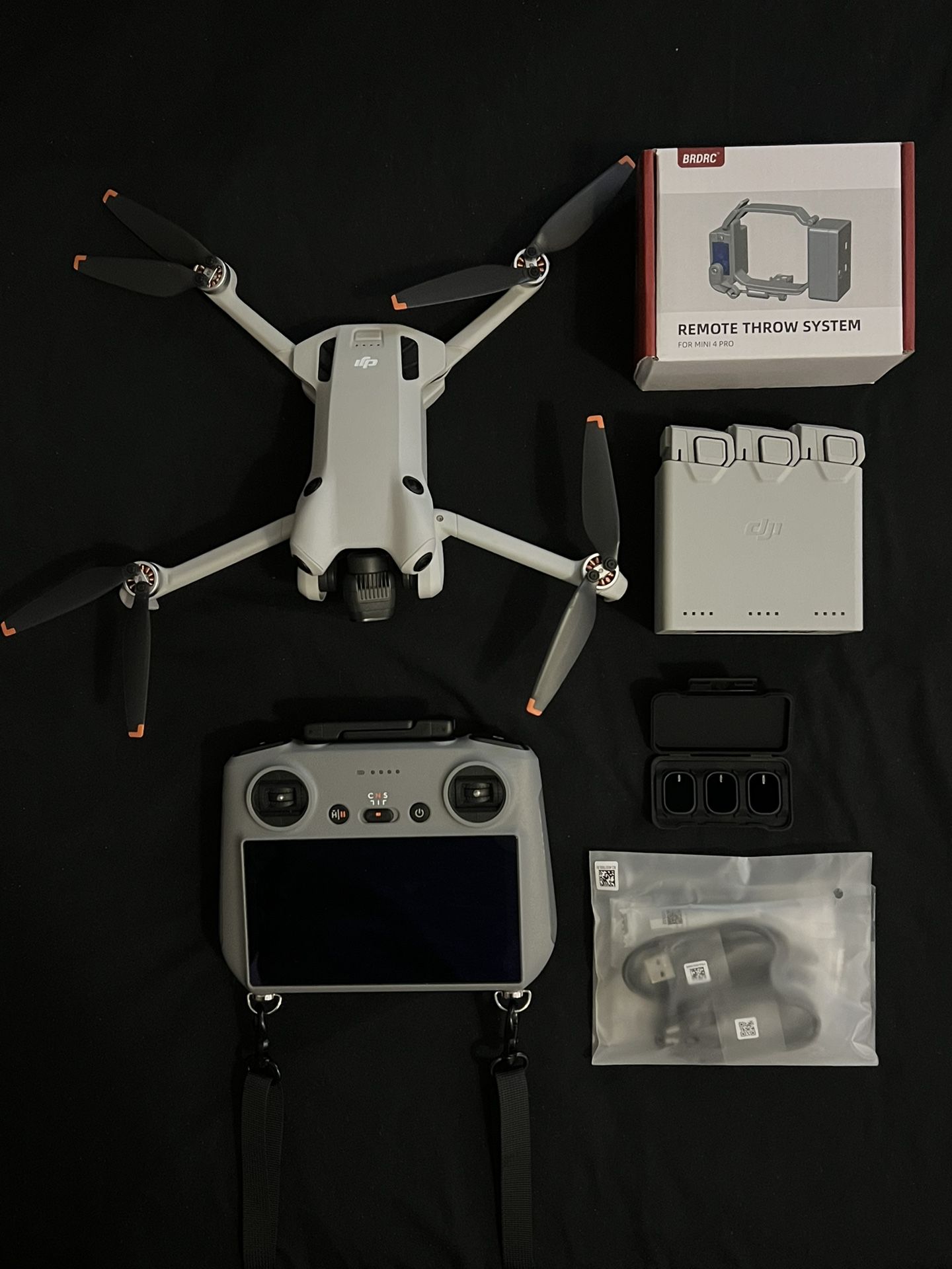 DJI Mini 4 Pro Fly More Combo