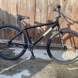 29’ Throne Goon maxed out  29er se bikes 