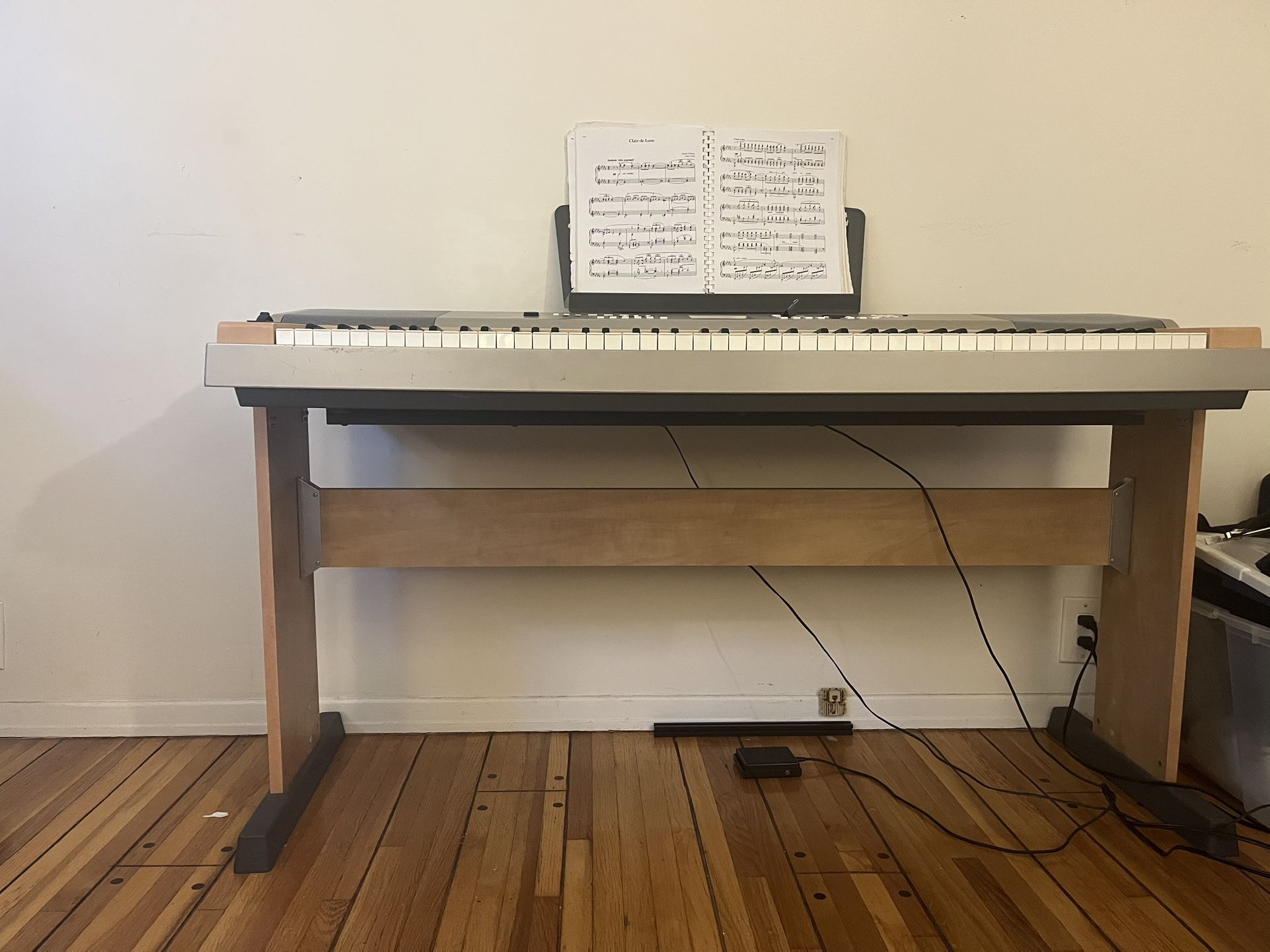 Yamaha YPG-635 88-Key Digital Piano w/ Stand & MIDI Pedal – Excellent Condition