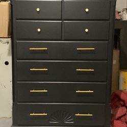 Broyhill Dresser
