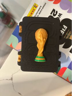 Fifa 3D box card.     Fifa 3D caja para guardar targetas
