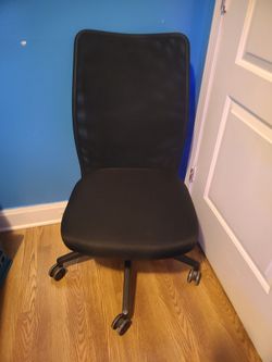 2 Black Mesh Back Office Chairs