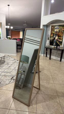 Easel Mirror