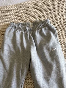 Medium Nike sweats