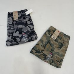 Levi’s Cargos