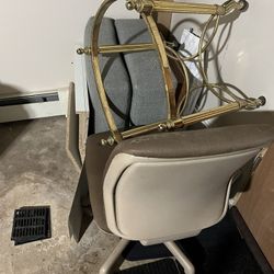 $0 Free Moving Give Away