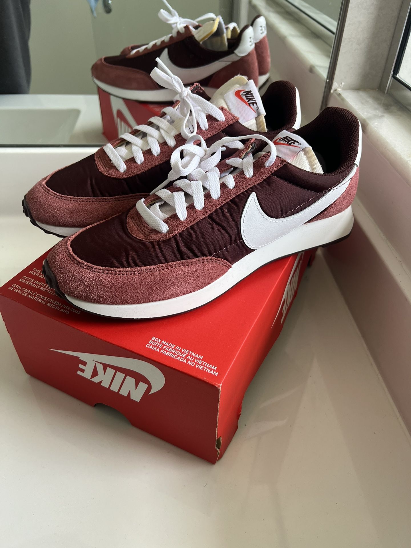 Nike Tailwind 79