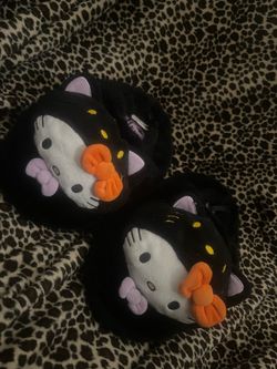 Halloween hello kitty slippers