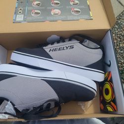 Heelys Size 9
