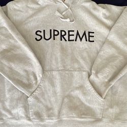Supreme Hoodie 
