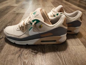 Nikes -used men's size 12.5