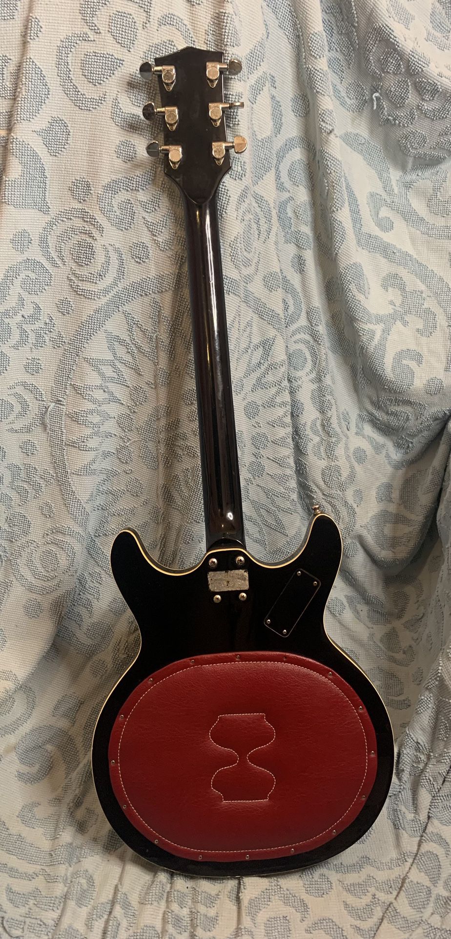 Black Widow Acoustic Guitar 68-73