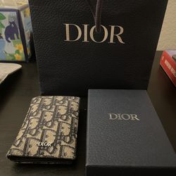 Dior Vertical Bifold Card Holder