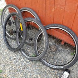 Two Pair Bicycle 26 Wheels 