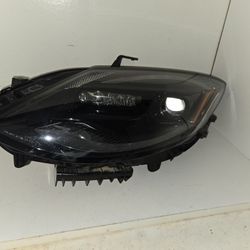 NISSAN Z OEM LEFT SIDE HEADLIGHT 