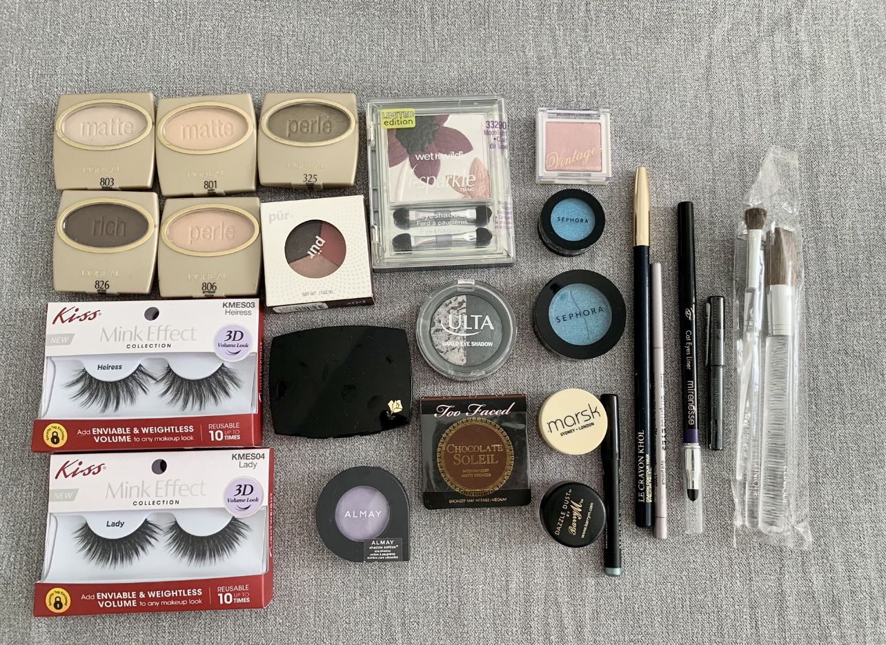 Lot of 26 pieces of makeup cosmetics.  All are brand new except one of the L’Oréal eyeshadow was swatched.  Comes with 2 kids mini effect fake eyelash