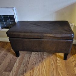 Leather Ottoman w/storage 