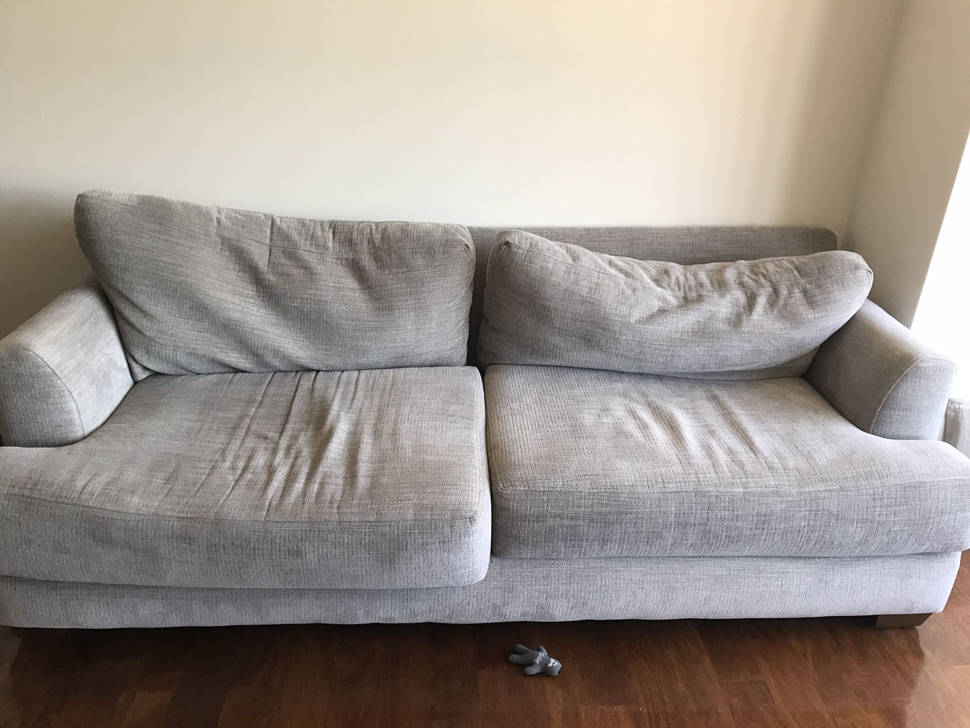 Sofa in great shape super clean