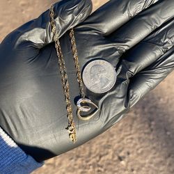 14k gold dainty chain with heart pendant