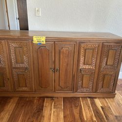 Wood Carved Stereo Console With 2 Speakers To Match