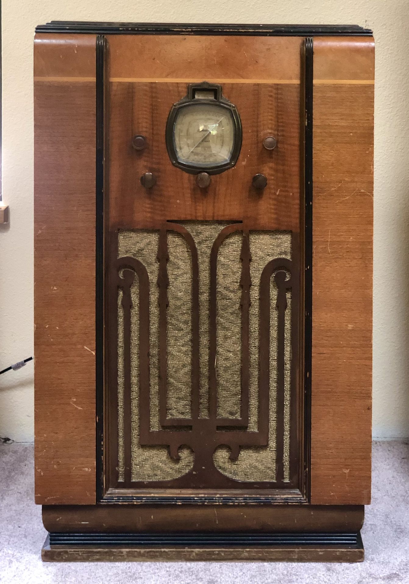Antique Silvertone Radio Console