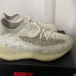 Calcite Glow Yeezys Size 8 