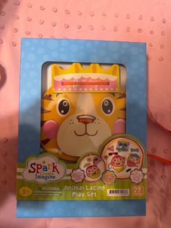 Spark Create Imagine Animal Lacing Play Set