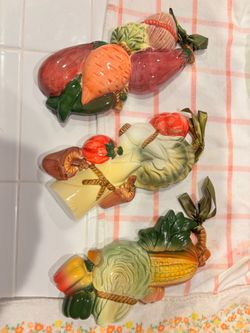 Ceramic Vegetable Wall Plaques Set of 3