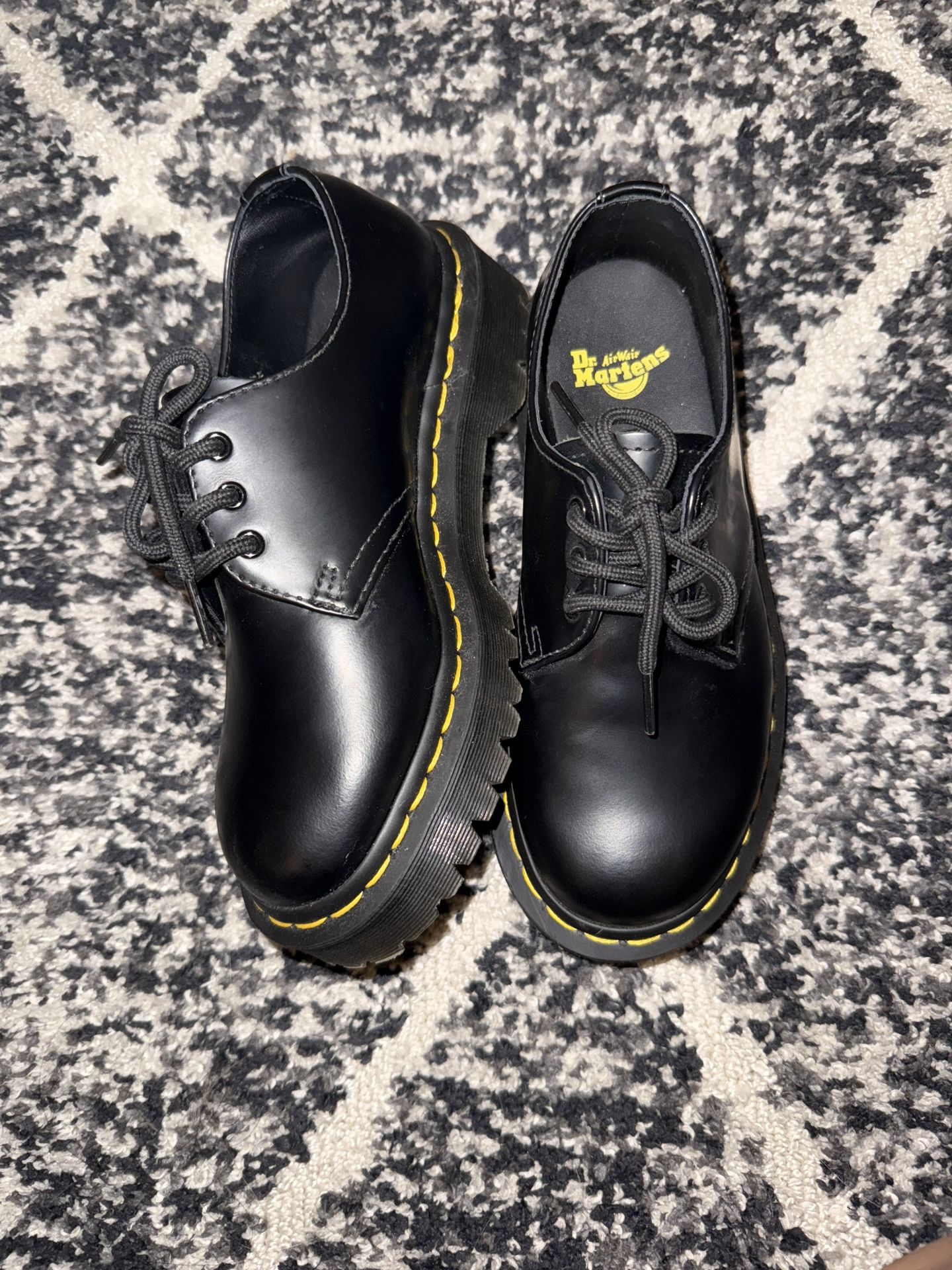 Dr. Martens Leather Oxford Shoes Size 5