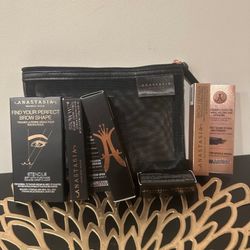 New Anastasia Beverly Hills eye set
