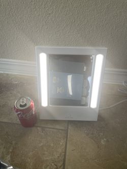 Mirror With Light 