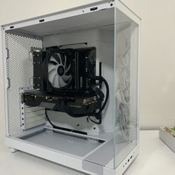 White gaming pc/computer