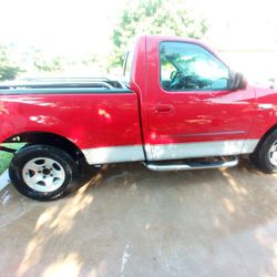 Ford F-150 V6 Standard 1999 Clean Title Whit 350k 