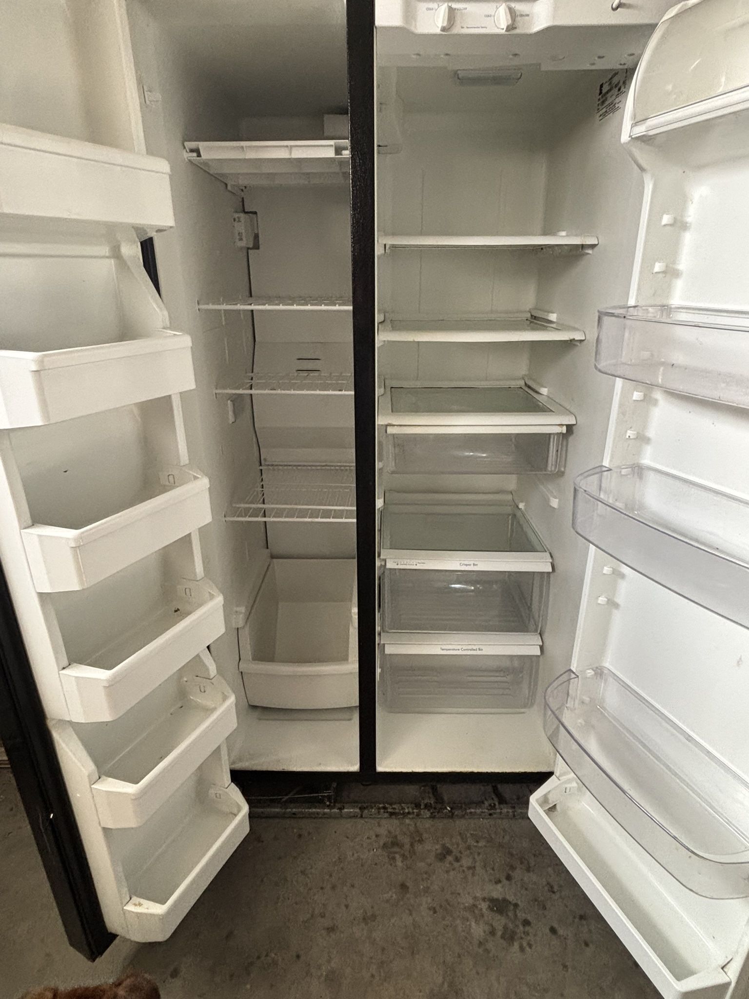 Black Kenmore refrigerator