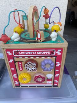 FAO Schwarz Busy City Wooden Activity Cube. Toddler Toy