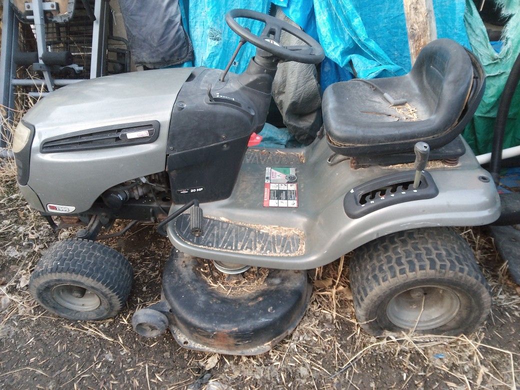 Craftsman Riding Lawn Mower