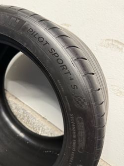 Michelin Pilot Sport 4s 275/40/19