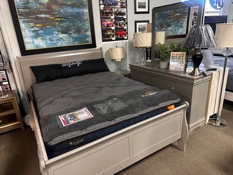 Perfect bedroom set! $699 🩶📦