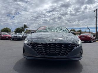 2023 Hyundai Elantra Hybrid