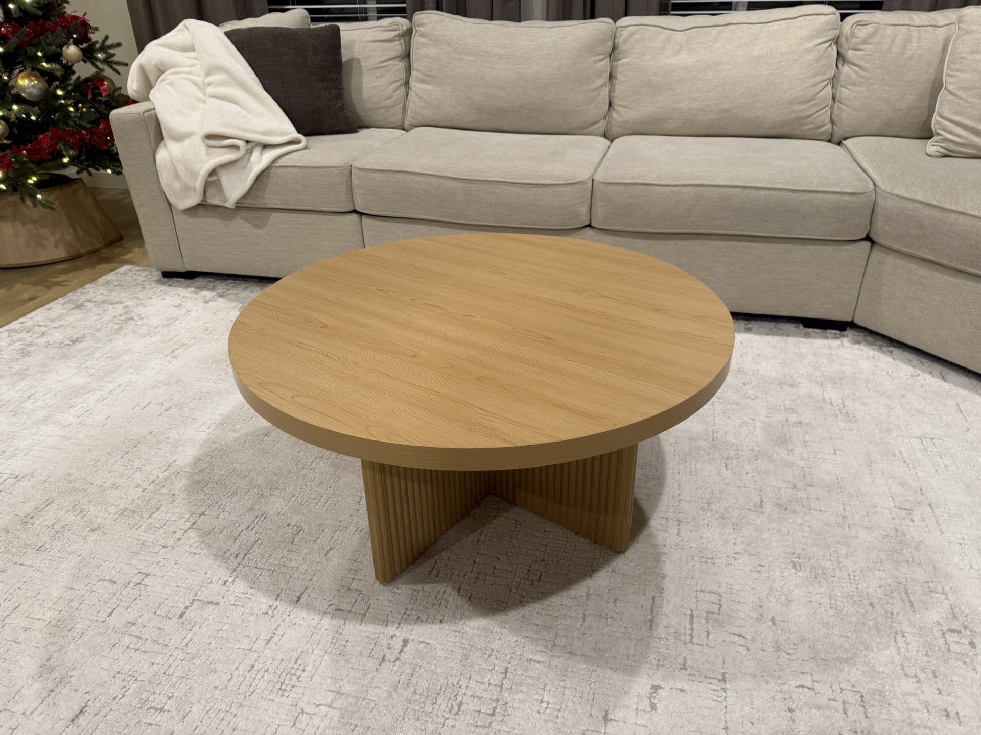 New Round coffee table