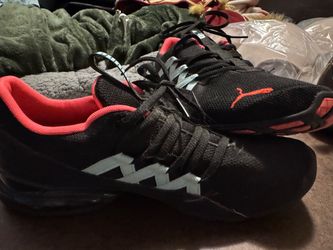 Puma Sneakers Black and Red