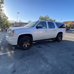 2011 GMC Yukon SLT